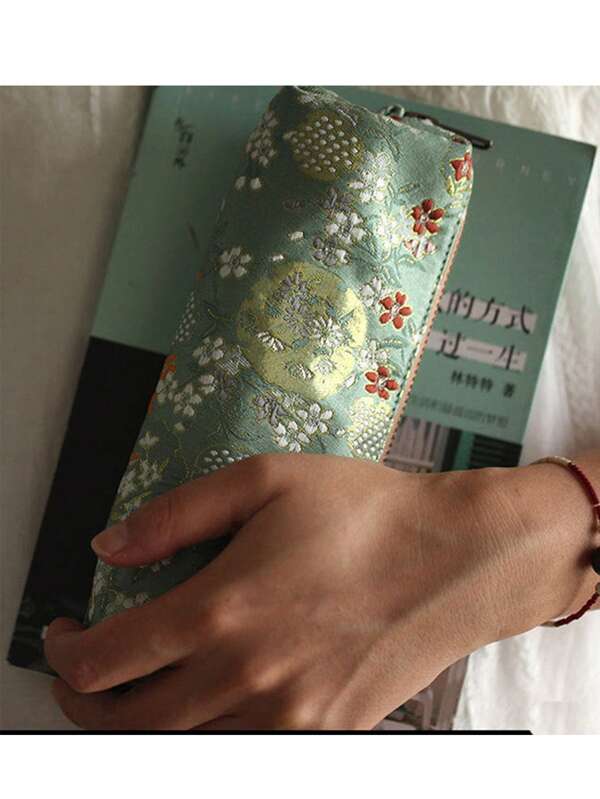 1pc Large Capacity Pencil Case,Brocade Retro Pen Bag For Students, Simple Stationery Box, Cosmetic Organizer Pouch ,Exquisite Learning Supplies For Back To School