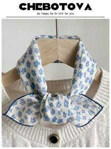 1条女士真丝围巾，小巧精致，碎花图案密集装饰，复古发带款式，适合搭配连衣裙