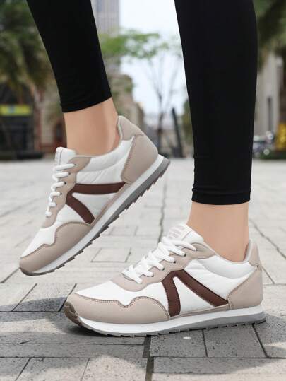 2025 Autunno Scarpe da donna retrò con punta tonda e lacci, suola morbida e confortevole, scarpe casual versatili e traspiranti per l'uso quotidiano e la corsa, colore unito