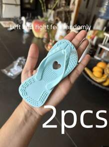 1 Slipper-Shaped Puppy Bite Toy (Suitable For Small Dogs And Puppies), Small Dog Toys Are Small, Used For Grinding Teeth, Cleaning Teeth, Playing And Companionship, Only Suitable For Pets, Bite-Resistant Toys, Pet Products, Pet Toys, Puppy Bite Toys, Slipper-Shaped Toys, Puppy Tooth Cleaning Toys, Shepherd Toys, Silicone Slipper Toys, Silicone Slipper Bite-Resistant Toys.