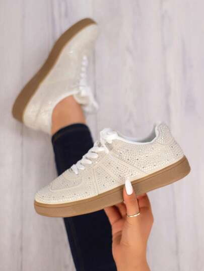 Zapatillas Mujer con Detalles de Strass, Diseño Elegante en Tonos Claros, Suela de Goma Duradera, Ideal para Uso Casual en Primavera/Verano, Confort y Estilo Fashion