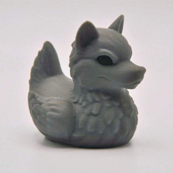 1 Peça Estátua de Pato com Cabeça de Lobo Impressa em 3D - Escultura Animal Híbrida Única com Juba de Lobo e Corpo de Pato para Prateleira, Decoração de Mesa - Acessórios de Mesa Animal Excêntricos - Presente Caprichoso Perfeito para Fãs de Híbridos Animais e Colecionadores de Fantasia