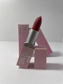 Labial en barra hidratante de larga duración, amplia gama de colores intensos, fórmula suave y aroma agradable, recomendado para mujeres modernas y sesiones de maquillaje profesional.