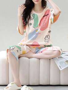 女士两件套睡衣套装，夏季短袖圆领七分裤休闲宽松睡衣套装，女士花卉撞色小熊印花杏色家居服，休闲居家服 | 可爱睡衣套装 | 易护理面料（图案随机印制） - 彩色 - 查看 4