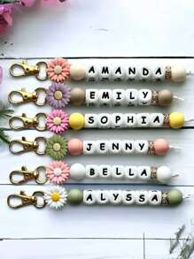 1 pieza Llavero de silicona con margarita personalizada, hebilla con nombre personalizado, regalo conmemorativo, regalo de Año Nuevo (personalizable de 1 a 3/4 a 6/7 a 9/10 a 12 caracteres)