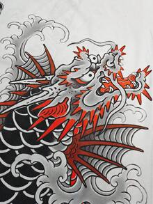 日本特别版男士足球球衣T恤 & 男士青少年足球短袖球衣 & 户外运动健身装备 运动服 休闲训练服 & 武士图案圆领舒适运动上衣 & 以日本武士文化和武士刀图案印花为特色 & 适合团队比赛、训练、休闲穿着和派对装扮 - 白色 - 查看 5