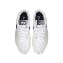 Nike Jordan Stadium 90 GS 儿童运动鞋经典白色鞋面冷灰色点缀舒适耐用适合日常穿着 DX4399-112