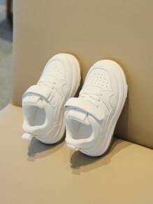 1 双儿童白色运动鞋，新款设计女童/男童运动鞋，防滑、轻便、软底，适合日常穿着和各种休闲场合的休闲鞋 - 白色 - 查看 3