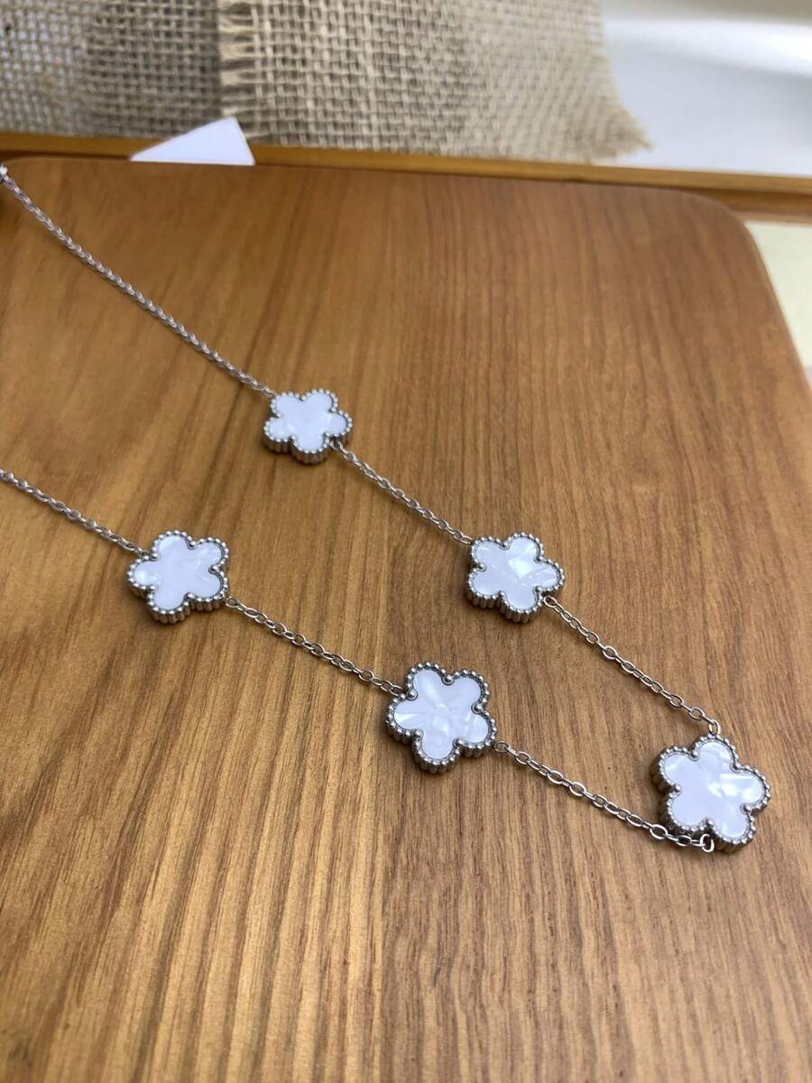 Light Temperament, Luxurious And Elegant, 18K Stainless Steel, Plum Blossom Five-Leaf Necklace, Perfectly Matching 15mm - Bạc - Xem 1