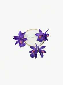 Purple Flower Hair Clip With A Sophisticated And Fashionable Vibe, Perfect For Adding A Touch Of Elegance And Sweetness To Any Hairstyle, Ideal For Beach Vacations And Photo Shoots.