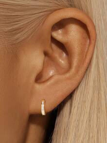 EleRunis 1 PC 925 Sterling Silver Classic Cubic Zirconia 6mm-8mm Huggie Hoop Earrings 18K Gold Plated Hypoallergenic Tiny Cartilage Huggie Earring Piercing Jewelry For Women Daily Wear - Gold - View 4