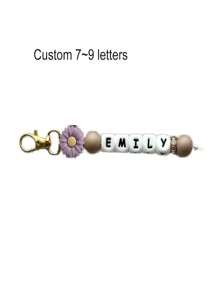 1 pieza Llavero de silicona con margarita personalizada, hebilla con nombre personalizado, regalo conmemorativo, regalo de Año Nuevo (personalizable de 1 a 3/4 a 6/7 a 9/10 a 12 caracteres)