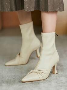 Fall/Winter 2025 Women's Fashion Twist Square Heel Versatile Comfortable High Heel Boots - Beige - View 5