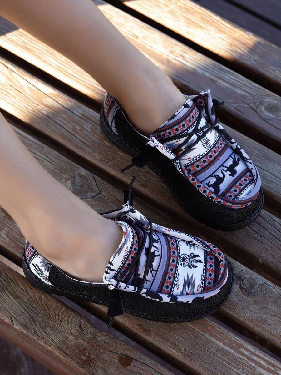 1 đôi giày lười đế bằng phong cách Bohemian cho trẻ em, kiểu dáng thường ngày, phù hợp cho cả nam và nữ, dùng được cả bốn mùa. - màu đen - Xem 1