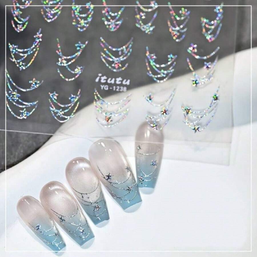 Elegant Golden Star Chain Nail Stickers - Sparkling Aurora French Golden & Silvery Line Star French Chain Nail Decals, Self-Adhesive Semi-Matte Paper Nail Art, Cartoon Theme, Single Use, Glittery Finish, Nail Art Accessories - 金色 - 查看 1