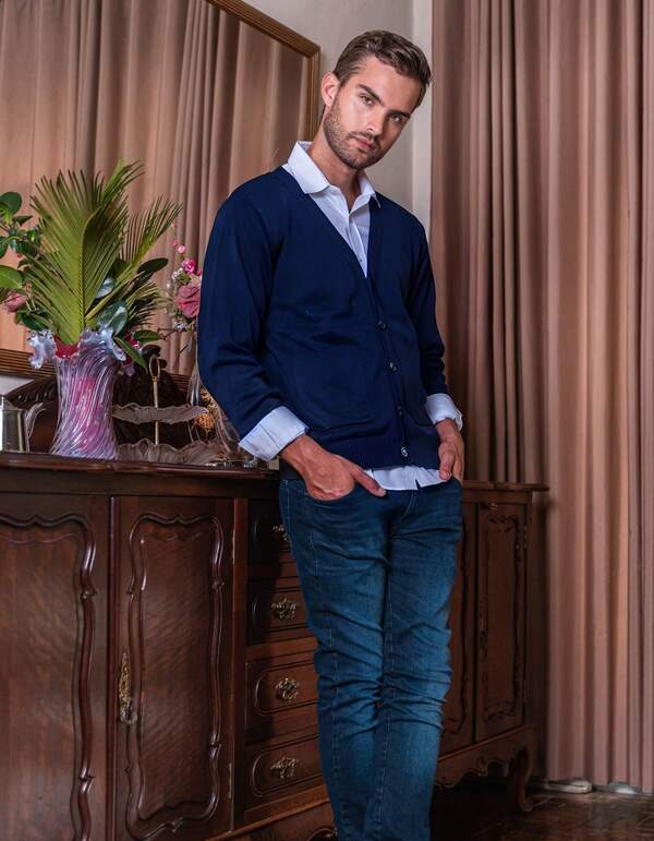 Cardigan de Tricot Masculino  Outono / Inverno    Ajuste Regular    Botões na frente  Bolso