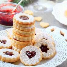 Bộ 9 khuôn dập hình mặt trăng, hình trái tim, dùng làm bánh quy kẹp mứt, dụng cụ làm bánh cho tiệc ngày lễ, trang trí sinh nhật Halloween, Giáng sinh, Ngày lễ tình nhân, Lễ Phục sinh kèm dụng cụ nhà bếp hình tròn hình hoa - Bạc - Xem 6