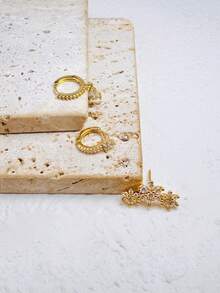 3 件微型 CZ 三瓣花耳钉水滴吊坠耳环套装可堆叠耳环女士，14K 镀金小巧轻便耳环，适合女孩耳垂软骨耳轮多个穿孔首饰