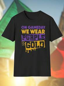 ON GAMEDAY WE WEAR PURPLE GOLD Maglietta Uomo Moda Casual Cotone Comodo T Shirt Calcio Tifosi Sport Regalo Festa Novità  Elegante Sconto  Offerta Imperdibile