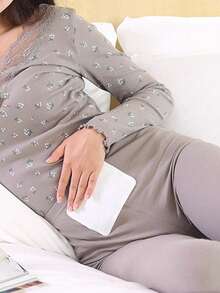 10 piezas/30 piezas/50 piezas Almohadilla térmica, Almohadilla térmica menstrual, Pegatinas de palacio cálido para mujeres, Cálido, Calentado a una temperatura constante de 55°C durante 8 horas, Empaquetado de forma independiente, Fácil de usar, es decir, Almohadilla autocalentable, Adecuado para diversas escenas en las cuatro estaciones, como el hogar, deportes al aire libre, oficina, escuela y talla grande. Adecuado para adultos.