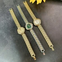 Modische wasserdichte Damenuhr, lässige Damen-Armbanduhr mit römischem Ziffernblatt, Quarz, Luxus-Stahlarmband für Frauen