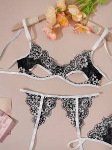 Wild Classic Sexy Lace Patchwork Lingerie Set, Includes Camisole & Thong - Black and White - View 8