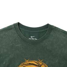 Nike 男式 AS M NK TEE M90 STREET 短袖 T 恤，针织圆领，THV1676-323 - 綠色 - 查看 3