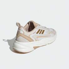 Adidas 阿迪达斯男女款厚底运动鞋，舒适厚底低帮训练运动鞋，轻便休闲鞋 JI1587 - 白色/棕色 - 查看 6