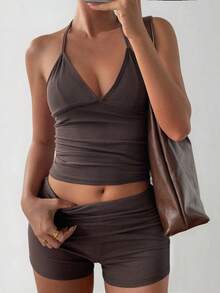 GAOVOT Women's Two Pieces Sexy Young Hot Sports Casual Running Exercise V-Neck Neck Top And Tight Shorts Suit - 棕色 - 查看 6