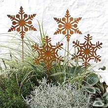 2pcs/4pcs Decorative Snowflake Garden Stakes, Rusty Metal Silhouette For Christmas Garden Decor, Yard Art Stakes Set