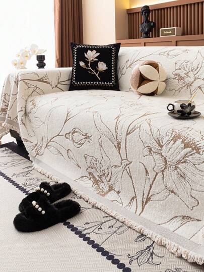 [Cat Scratch-Proof] 1pc Leaves Shape Plush Sofa Cover Cat Scratch-Proof Anti-Slip Dustproof Apricot Warm Pet Home Decoration, Available In All Seasons.