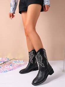 女士粗跟套脚刺绣黑色西部靴，方头中筒靴，时尚百搭骑马靴，新款秋冬短筒西部牛仔靴，牛仔靴，Coachella音乐节必备 - 黑色 - 查看 5