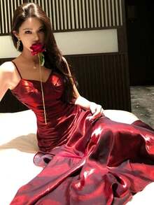 优雅复古修身紧身派对礼服，酒红色细肩带，适合生日、宴会、舞会、春季婚礼等场合。 - 酒紅色 - 查看 4