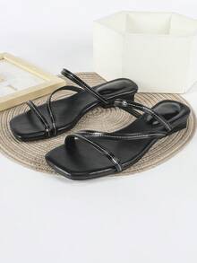 Dép xăng đan nữ màu đen gót vuông, gót thấp 2cm, kiểu dáng tối giản thoải mái với quai đeo. - màu đen - Xem 2