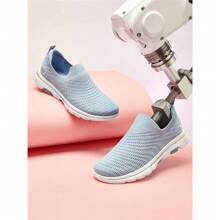 Skechers Damen Neue Slip-On Leichtgewicht Stoßabsorbierende Bequeme Lässig Athletisch Walkingschuhe