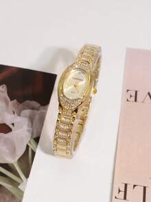 Armbanduhr für Frauen, luxuriös und elegant mit ovalem Zifferblatt, Edelstahlarmband, Damen Quarz Armbanduhr als Geschenk