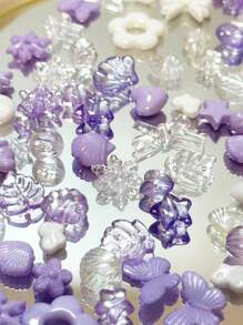 Accesorios DIY de acrílico, estuches de teléfono de pegamento crema, pasadores para el cabello, materiales decorativos, accesorios barrocos, pendientes hechos a mano, sombreros, zapatos, accesorios de ropa. Este producto se utiliza ampliamente en decoración, colgantes.