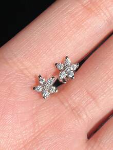 一对时尚立方氧化锆耳钉，女士婚礼、订婚、周年纪念、派对首饰、情人节礼物 - 銀色 - 查看 2