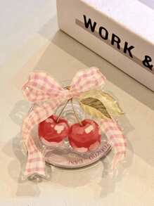 1个可爱少女卡通滑动磁力支架，可牢固吸附于任何手机壳、桌面支架、可伸缩便携支架，是送给女朋友、同学或亲戚的礼物。摆放位置和方向随机，兼容、安卓手机，是生日、家人、朋友的礼物。推拉式手机支架，手机配件