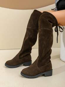 1 双经典时尚过膝靴，适合日常穿着、度假、女孩