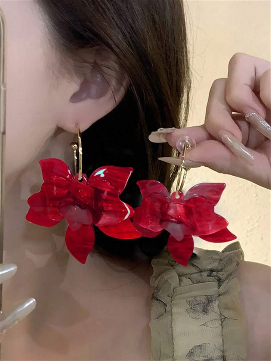 1 Pair Retro Acrylic Gardenia Flower 3D Pendant Earrings, European & American Style For Women, Party, Vacation, Jewelry Accessory
