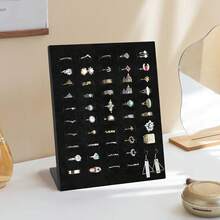 Expositor de anillos con 50 ranuras, bandeja para joyas con diseño inclinado, elegante organizador de joyas para guardar aretes, ideal para uso doméstico y en boutiques. - Negro - Ver 7