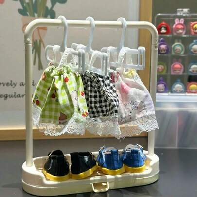 11/10pcs Mini Hangers Set For Labubu, Doll Clothes Rack With Modular Assembly, Doll Garment Rack With 10Pcs Mini Hangers Doll Clothes Storage, White Plastic Kawaii Dollhouse Furniture, Mini Clothes Organizer Doll Clothes Rack - For BJD/Cotton Dolls Wardrobe, Toy Photography Props, Cosplay Display, Kawaii Room Decor, Birthday Gift For Collectors