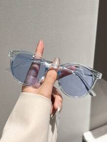 一副男女通用圆形时尚太阳镜，适合钓鱼、运动、海滩、旅行、节日、郊游、驾驶、街头风、徒步、运动、派对、街头风配饰、驾驶、户外活动、高尔夫等场合。 - 彩色 - 查看 7