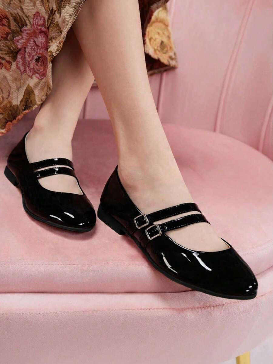 Zapatos planos negros estilo Mary Jane con plataforma perforada y tacón bajo, mocasines casuales con hebilla y cómodos zapatos Oxford con punta cuadrada, versátiles para uniformes escolares. - Charol negro - Ver 1