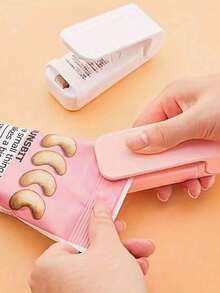 1pc Portable Mini Heat Sealer, Food Plastic Bag Sealing Machine, Handheld Home Small Thermal Sealing Device (Batteries Not Included. Need To Be Purchased Separately).