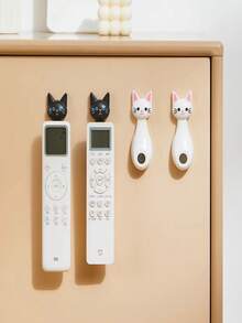 Three Creative Magnetic Hooks For Remote Controls, Featuring Strong Adhesive For Wall Mounting, Designed With A Cute Cat Cartoon, Perfect For Organizing TV And Air Conditioner Remotes Without Leaving Marks, And Suitable For Projectors - Multicolor - View 10