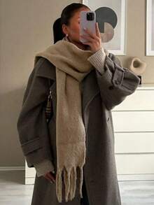 1 Stück Damen Herbst/Winter weißer einfarbiger vielseitiger College-Stil eleganter grober Bart dicker warmer Schal, geeignet für Kälteabwehr beim Einkaufen und Anziehen in der Herbst-/Wintersaison