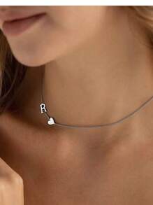 Colier din oțel inoxidabil cu 26 de litere, 1 buc., Fashion Niche, lanț de claviculă în formă de inimă, colier personalizat și versatil, placat cu aur de 18K, potrivit pentru ținute casual și de petrecere