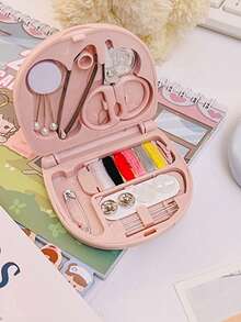 Portable Mini Sewing Box Small Sewing Kit Multifunctional Sewing Tool Combination Set - The Perfect Gift For Beginner Sewers: Sewing Kit - Foldable, DIY Sewing Supplies And Accessories, Designed Specifically For Travelers And Emergency Clothing Repairs! Mini Needle Thread Box New Home Simple Style Portable Small Needle Thread Pack Sewing Tool Combination Set Diy